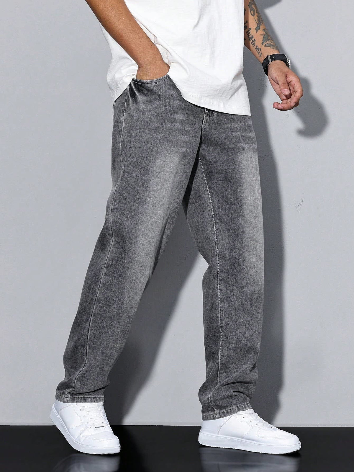 Stone Straight Leg Jeans_2