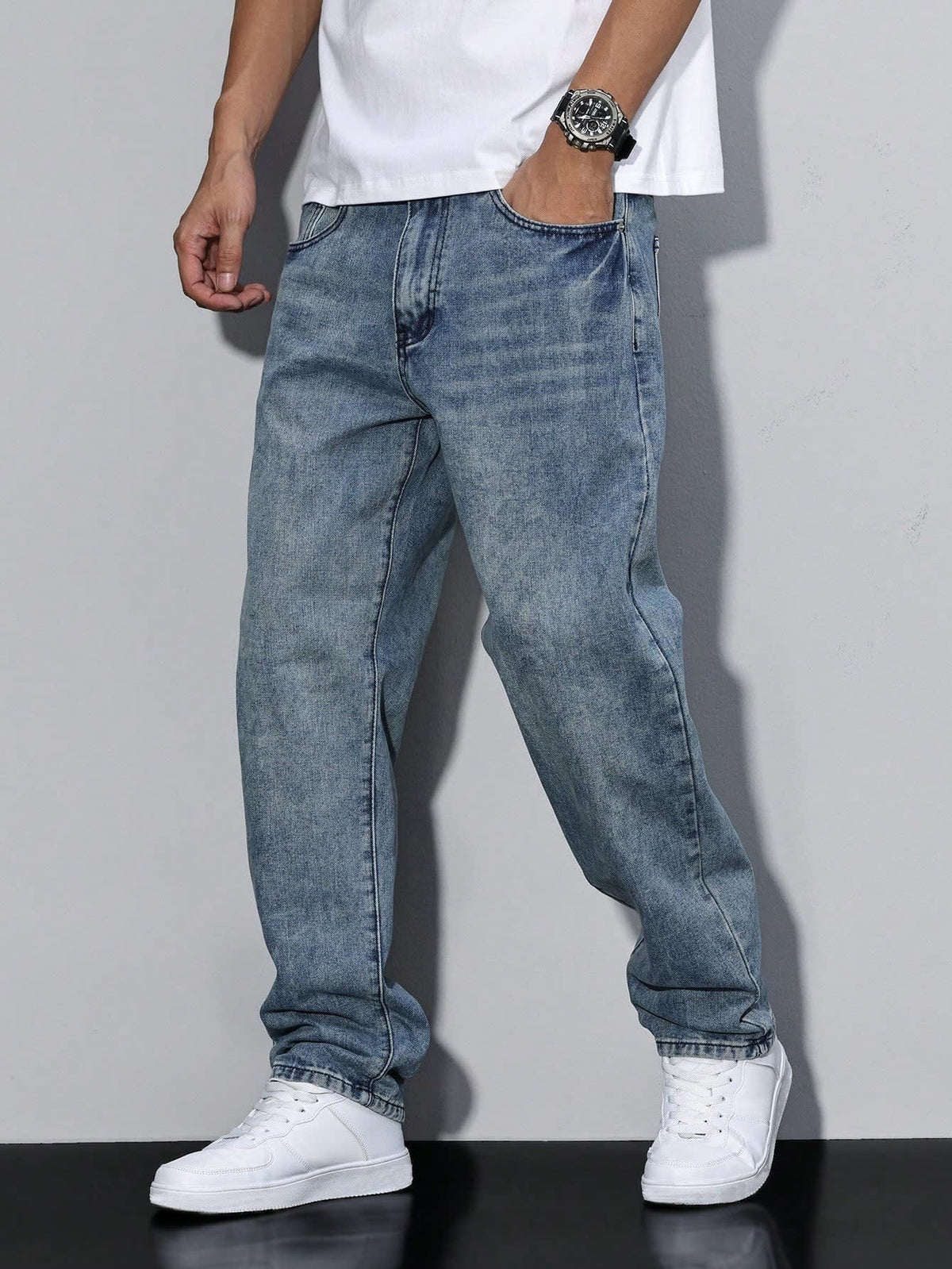 Stone Straight Leg Jeans_5