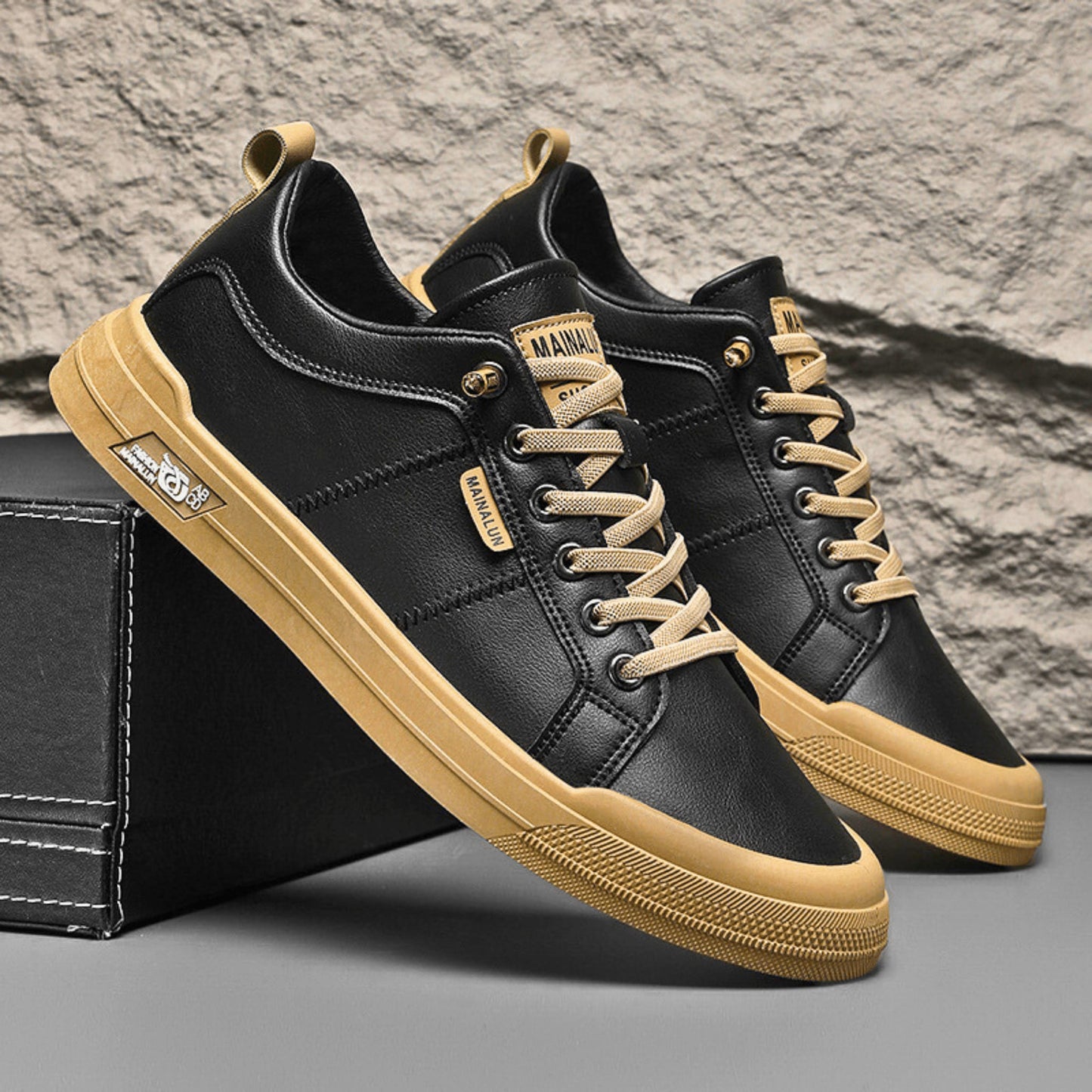 Finn Leather Low Top Sneakers_2