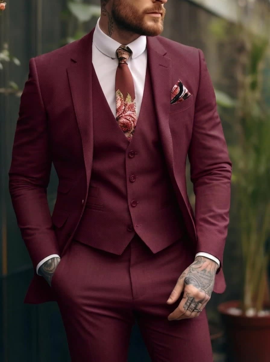 Lincoln One Button Three Piece Suit_10
