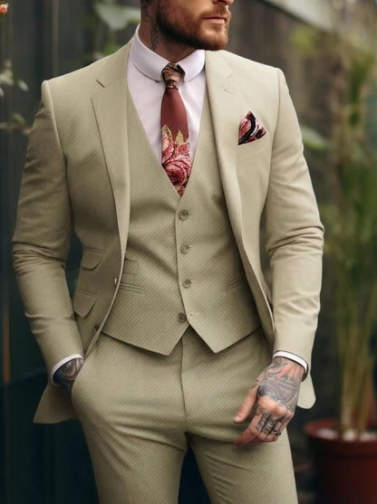 Lincoln One Button Three Piece Suit_6